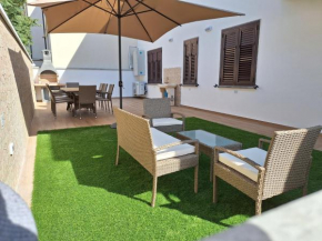 DD HOUSE Family Holiday Apartment Cecina
